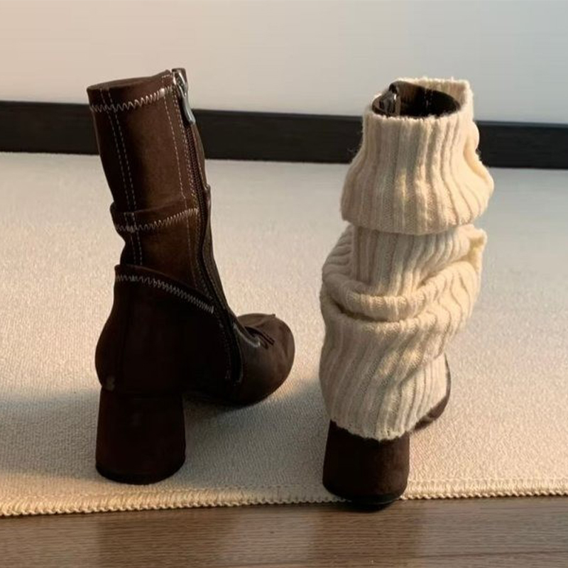 Fiyonklu Yüksek Topuklu Kadın  - Winter Clothing Trends 2025 incelemesi ve fiyatı